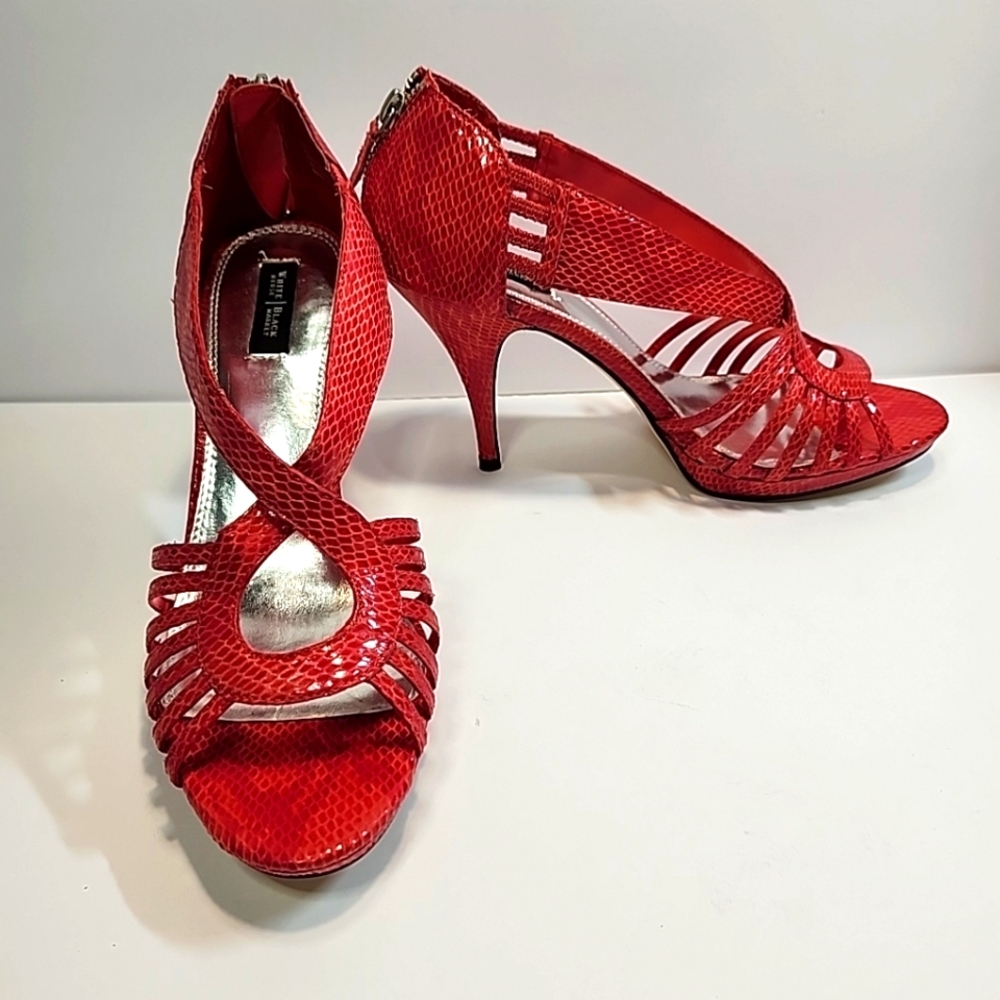 White House Black Market Pump Heels Womens 10M PINK Snakeskin Stiletto Party